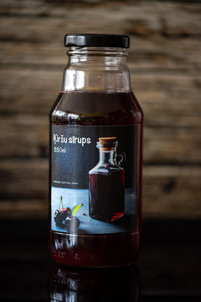 Natural cherry syrup